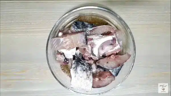 wash the fish with fresh water