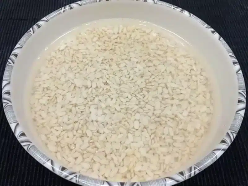 clean and wash the daal mash