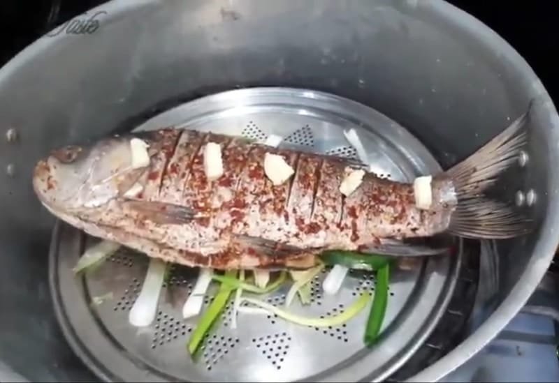 steamed whole fish 3