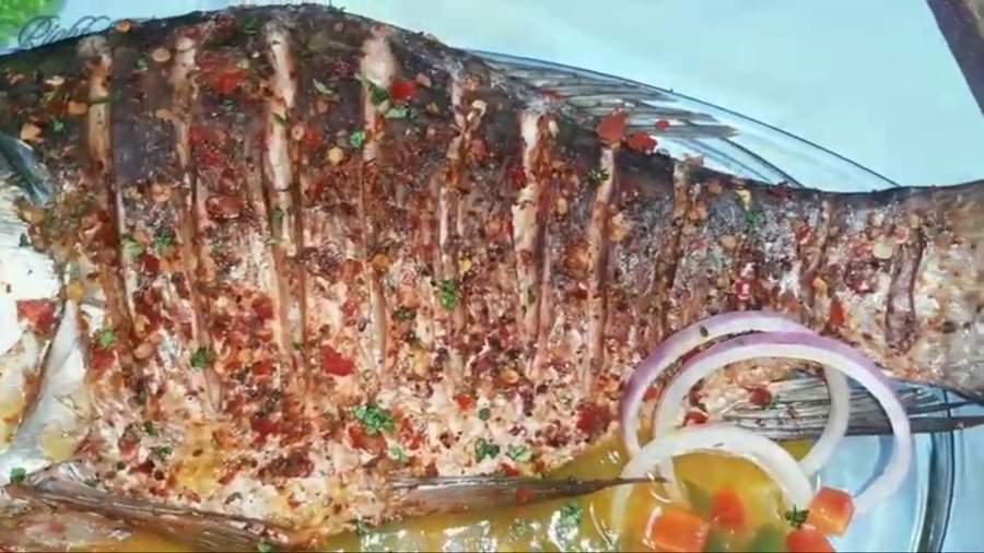 steamed whole fish with sauce