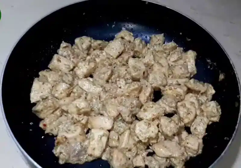 creamy chicken pizza step7