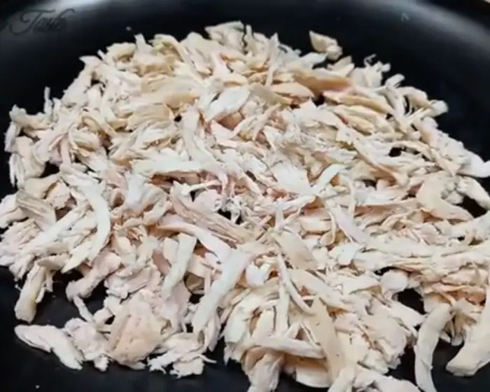shredded chicken in a plate