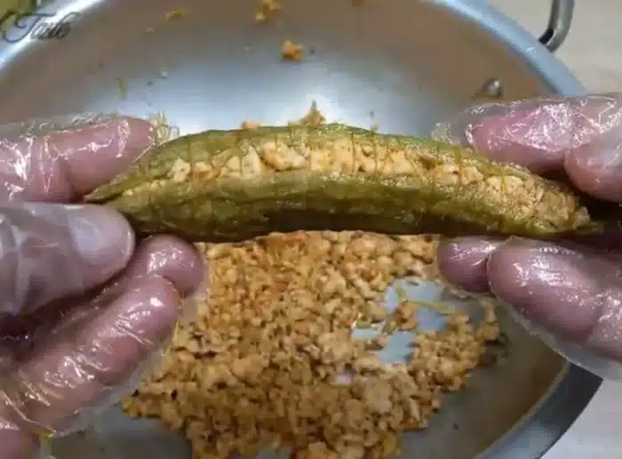 keema bharay karelay step11